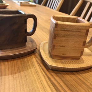 カップ&ソーサー用 木製スタンド 6点 IMG_6180-300x300.jpg
